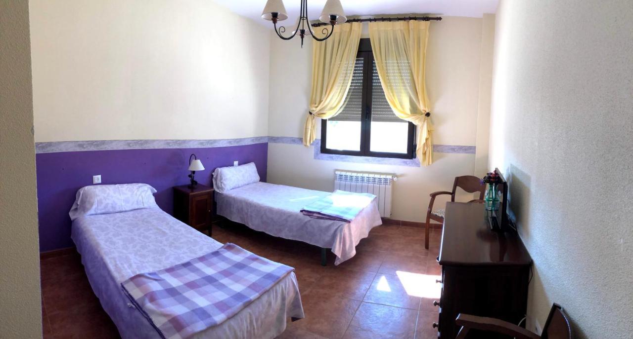Hotel La Sabina à Castillejo de Robledo Extérieur photo
