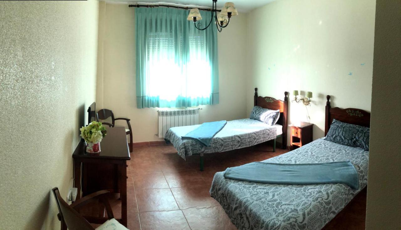 Hotel La Sabina à Castillejo de Robledo Extérieur photo